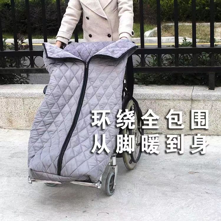 老人冬天真的很需要保暖挡风被