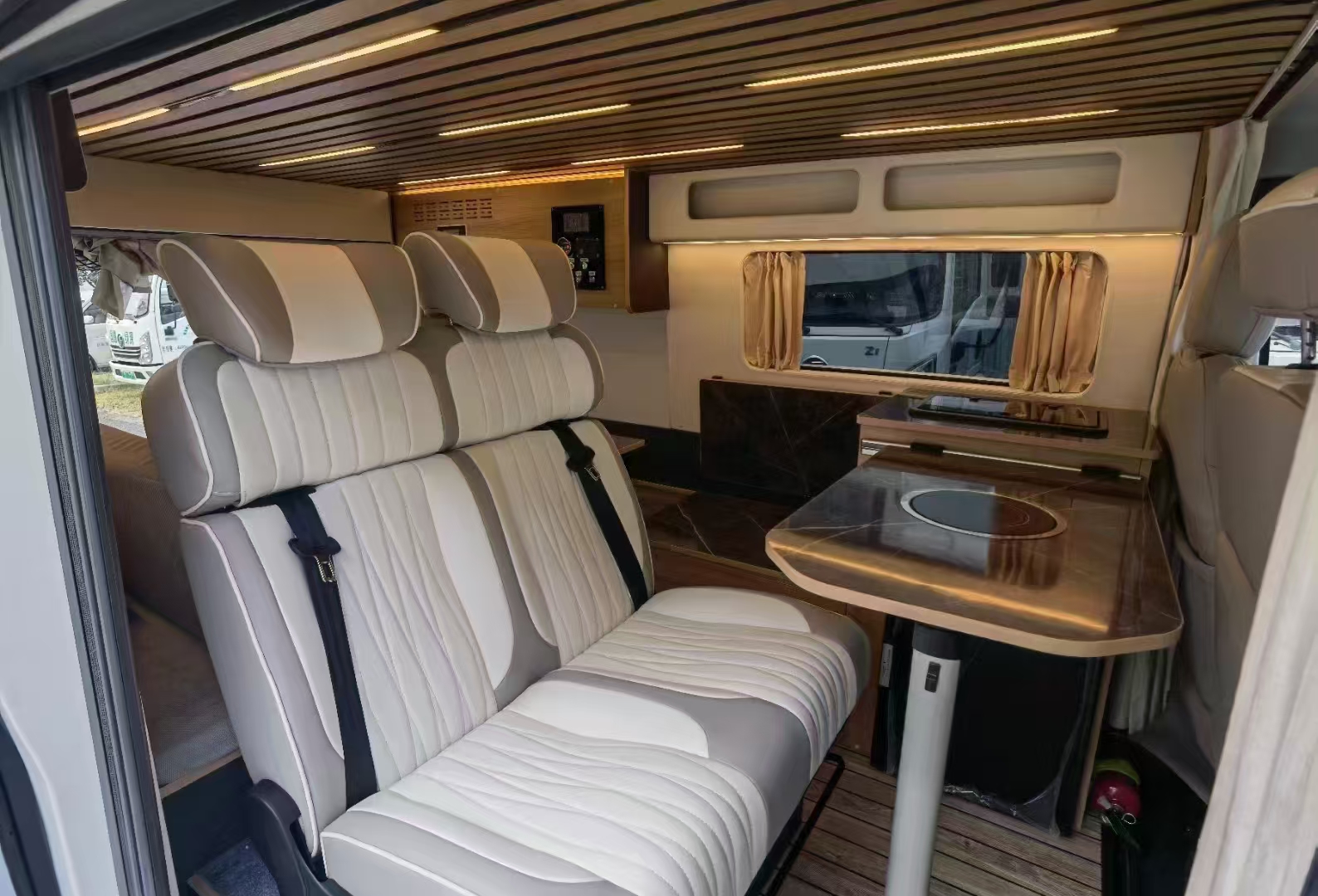 豪华双人座床车座椅汽车改装