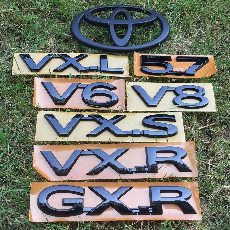 兰德酷路泽黑色车标霸道普拉多