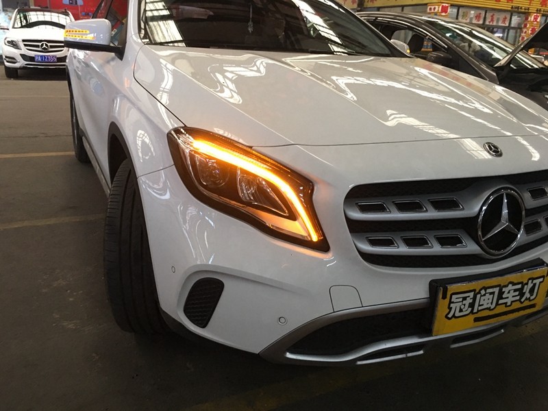 龙鼎奔驰gla大灯 双色日行灯led透镜双光透镜大灯 一抹蓝日行灯