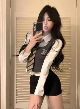 2026秋季韩系学院风衬衫搭配针织背心马甲jk制服三件套装女装短裙