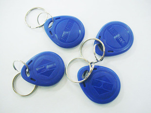 小区门禁2号ID刻码卡扣125K感应卡需要用锁的管理卡授权使用