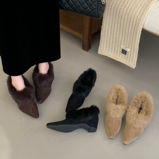 韩版濑兔毛毛雪地靴女冬外穿尖头加厚保暖短靴日常内增高毛绒靴子