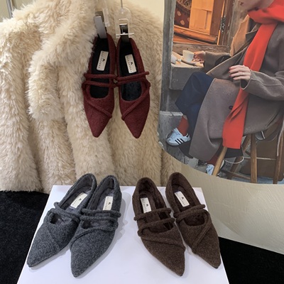 毛呢子尖头平底单鞋女