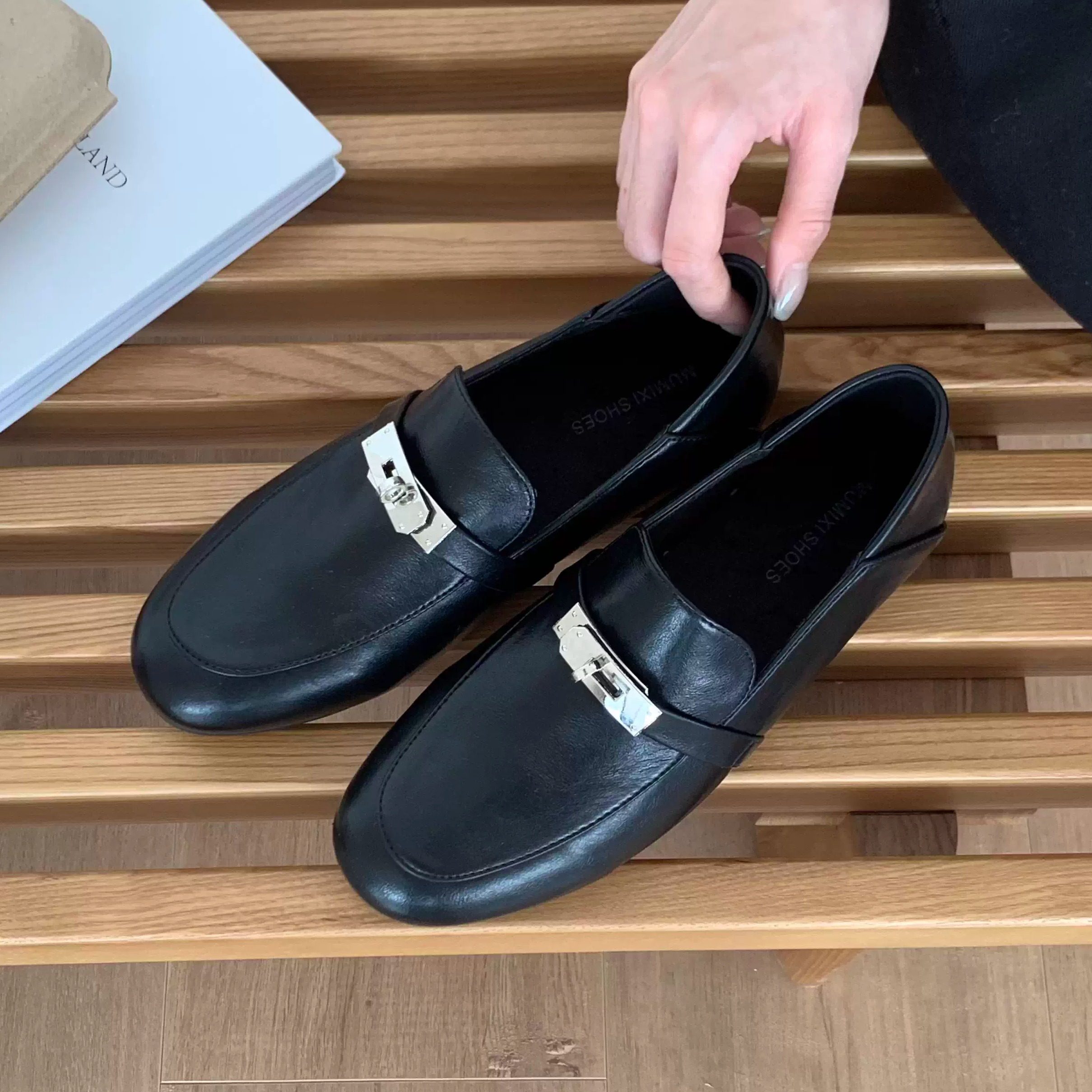 钥匙扣英伦小皮鞋女2026春秋新款内增高平底一脚蹬乐福鞋加绒单鞋,女鞋,乐福鞋（豆豆鞋）,淘宝优惠券,粉丝福利购,淘宝优惠卷