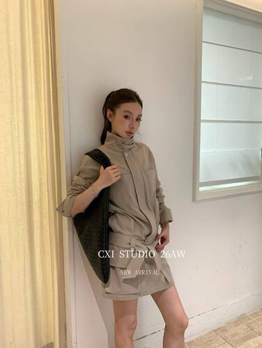 CXI 松弛慵懒风立领连衣裙收腰系带帅气工装风时尚百搭工装连衣裙