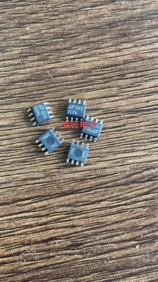 LTC1474IS8 集成电路IC 电源管理PMIC 稳压器 - DC-DC 开关稳压器