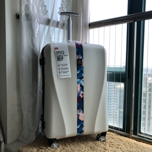 Универсальный чемодан, в британском стиле