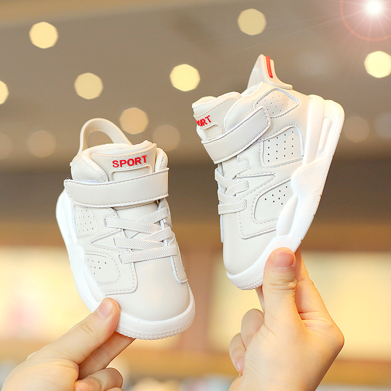 高帮软底1-3运动风秋冬宝宝鞋