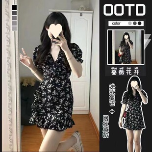 2026新款法式矮个子黑色碎花连衣裙女甜欲风裙子泡泡袖收腰设计感