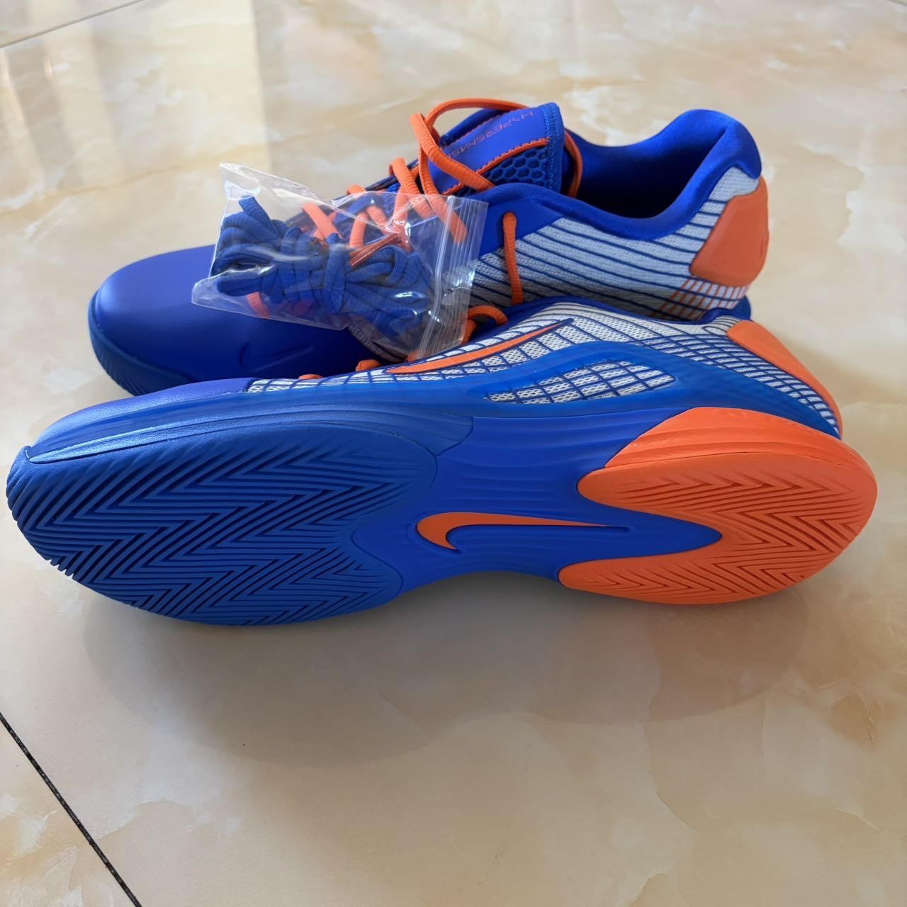 耐克Vapor12Hyper砸球网球鞋
