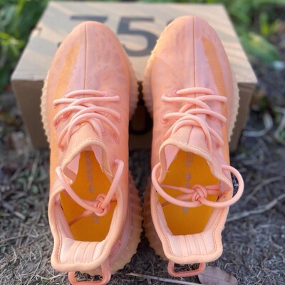 adidas男女同款YeezyBoost350