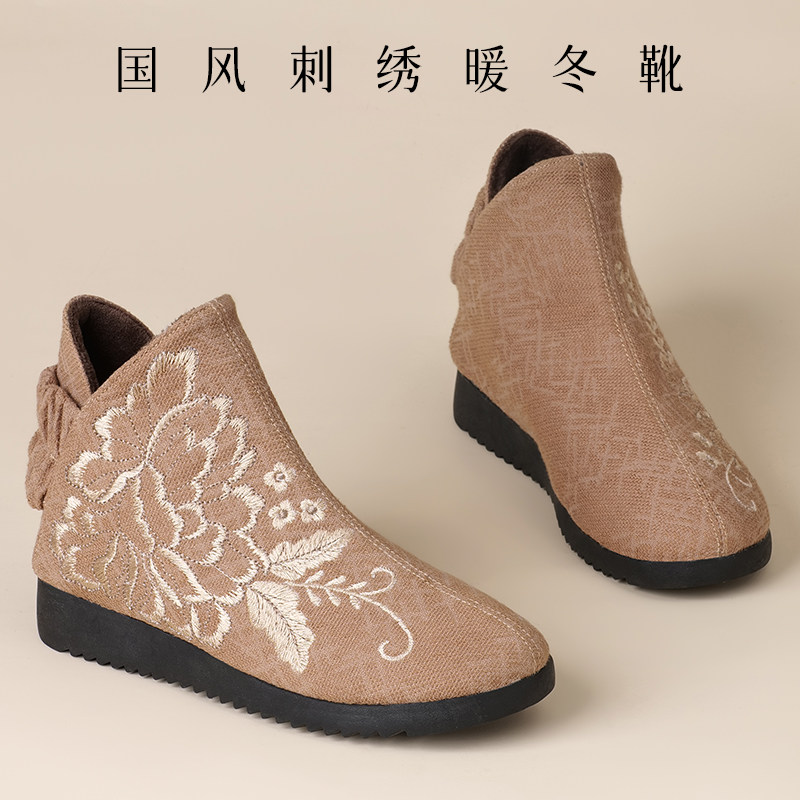 复古民族风绣花靴子老北京布靴中筒女靴秋冬防滑平底保暖加绒棉靴