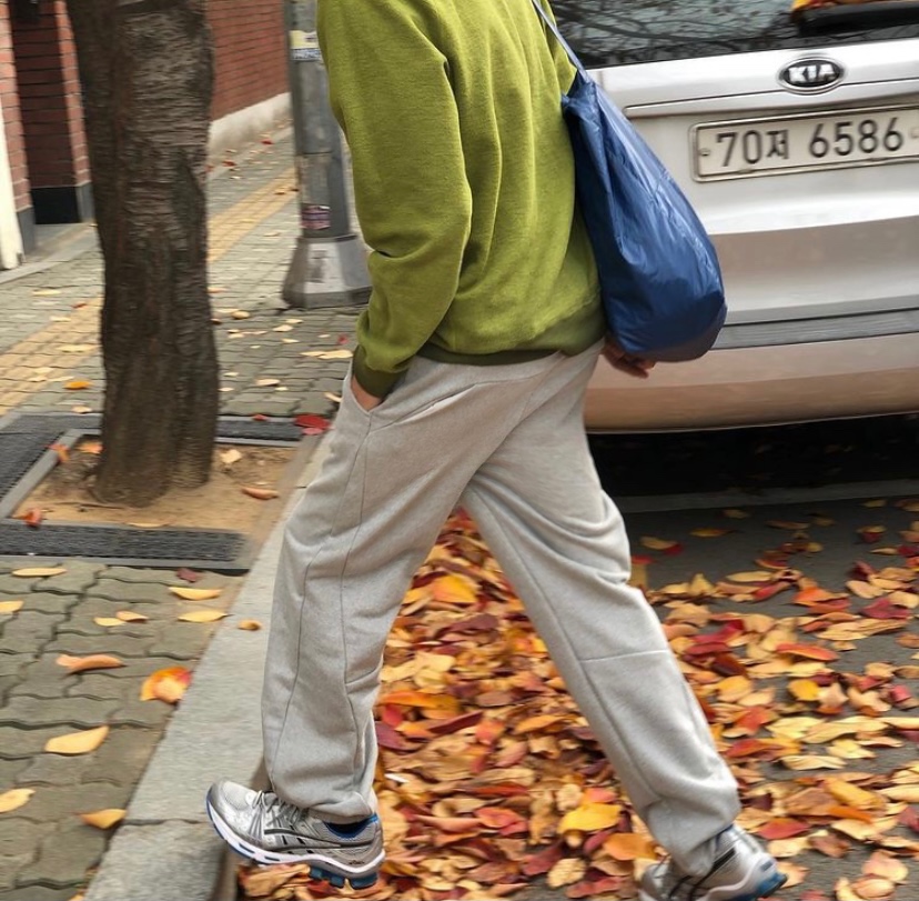 直筒特殊剪裁浅灰色基础春夏卫裤