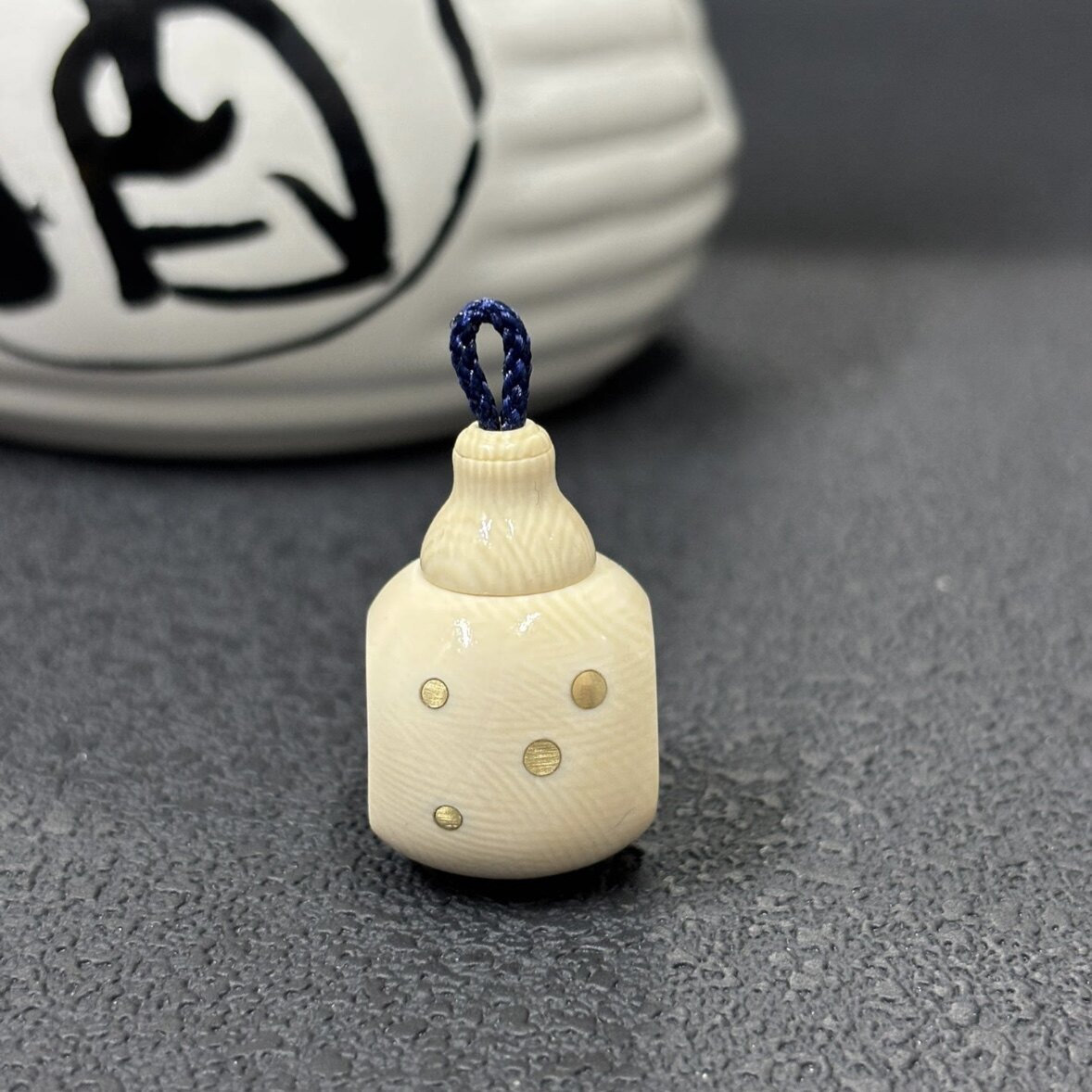 天然冰料满纹猛犸三通铜钉镶嵌榫卯工艺纯手工制文玩配饰