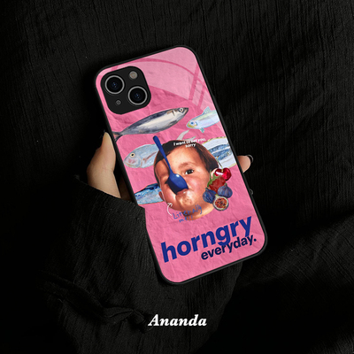 欧美ins搞怪宝宝iPhone16promax苹果13新款创意情侣手机壳12pro粉色11不撞款14/15plus原创华为p70全包15撞色