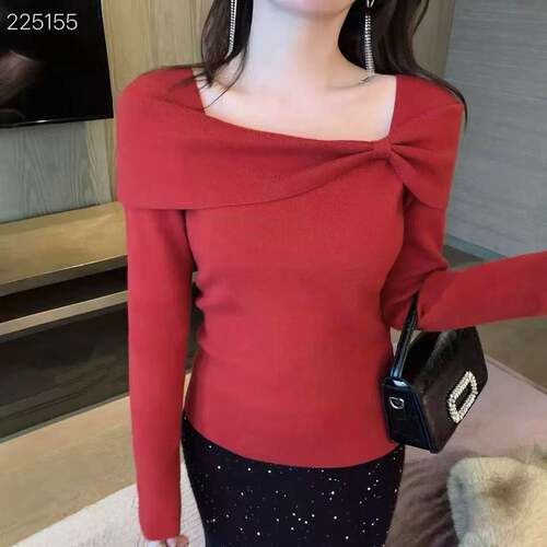 羊毛衫100秋冬款方领扭结针织衫女红色修身显瘦长袖上衣性感