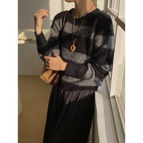 定制100羊毛2025冬季新款时尚百搭圆领长袖针织衫女宽松显瘦