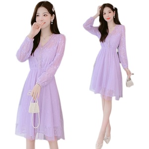 TR49381# 法式v领蕾丝连衣裙春新款潮收腰显瘦气质仙女长  服装批发女装批发服饰货源