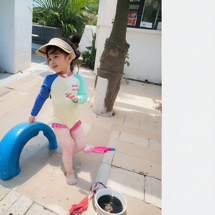 女童泳衣夏装2024新款洋气女孩多巴胺连体泳装度假儿童长袖游泳衣