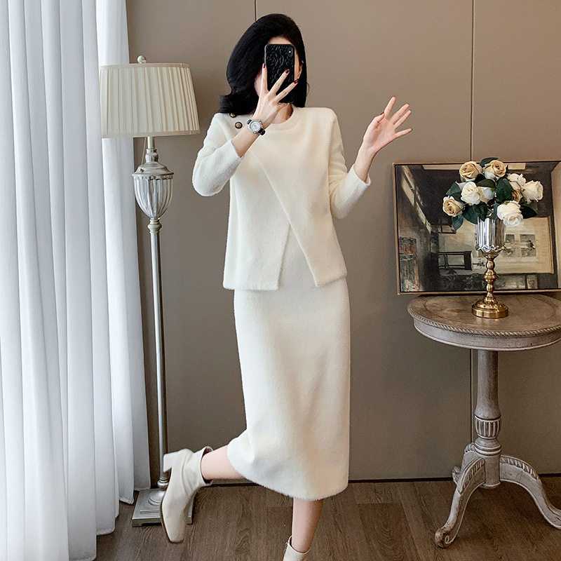 气质小香风高档仿水貂针织两件套装裙女秋冬季新款女人味高贵套装