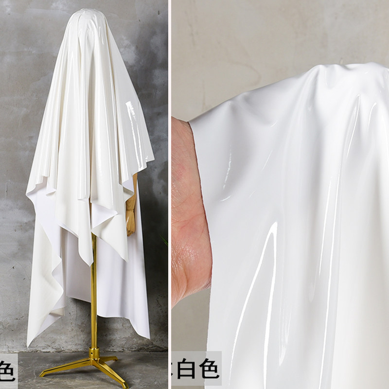 本白色针织底布高弹力镜面皮革亮面pu仿皮光滑防水服装设计师面料