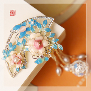 新中式 国风随身佩戴镂空香囊球胸针可打开无火扩香精油香薰香丸球