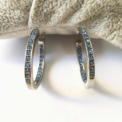 锆石镶嵌银色合金耳圈