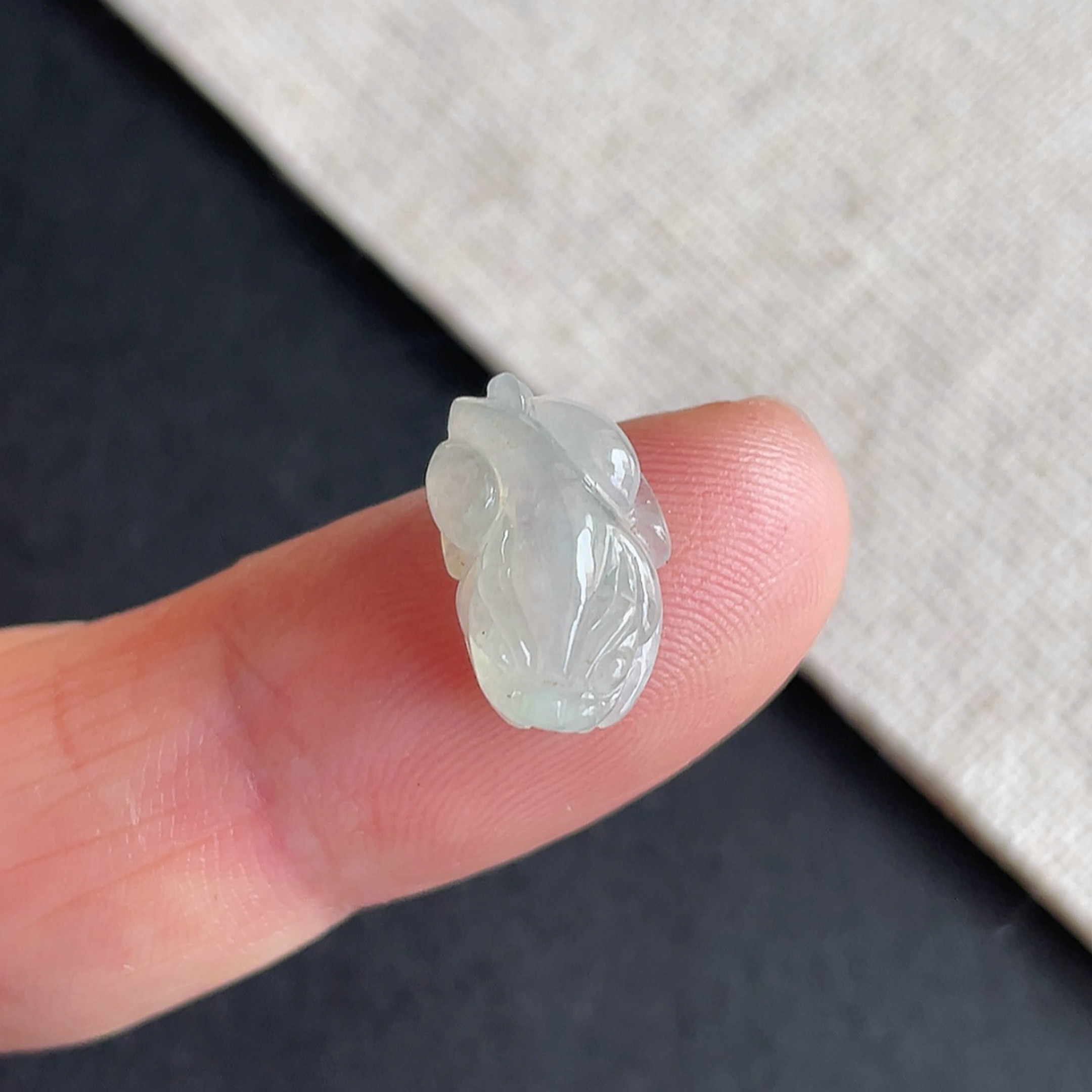 A货翡翠老坑冰种招财貔貅戒面
