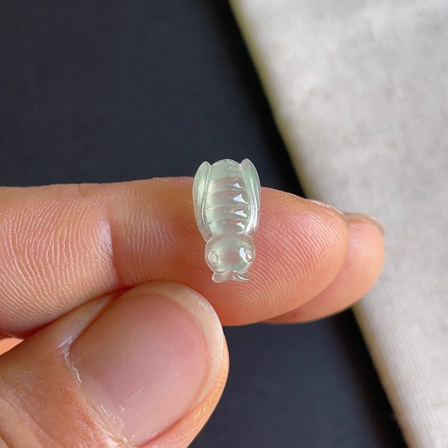 0730-6天然老坑冰种飘阳绿蜜蜂戒面 翡翠A货送证书～金晶翡翠