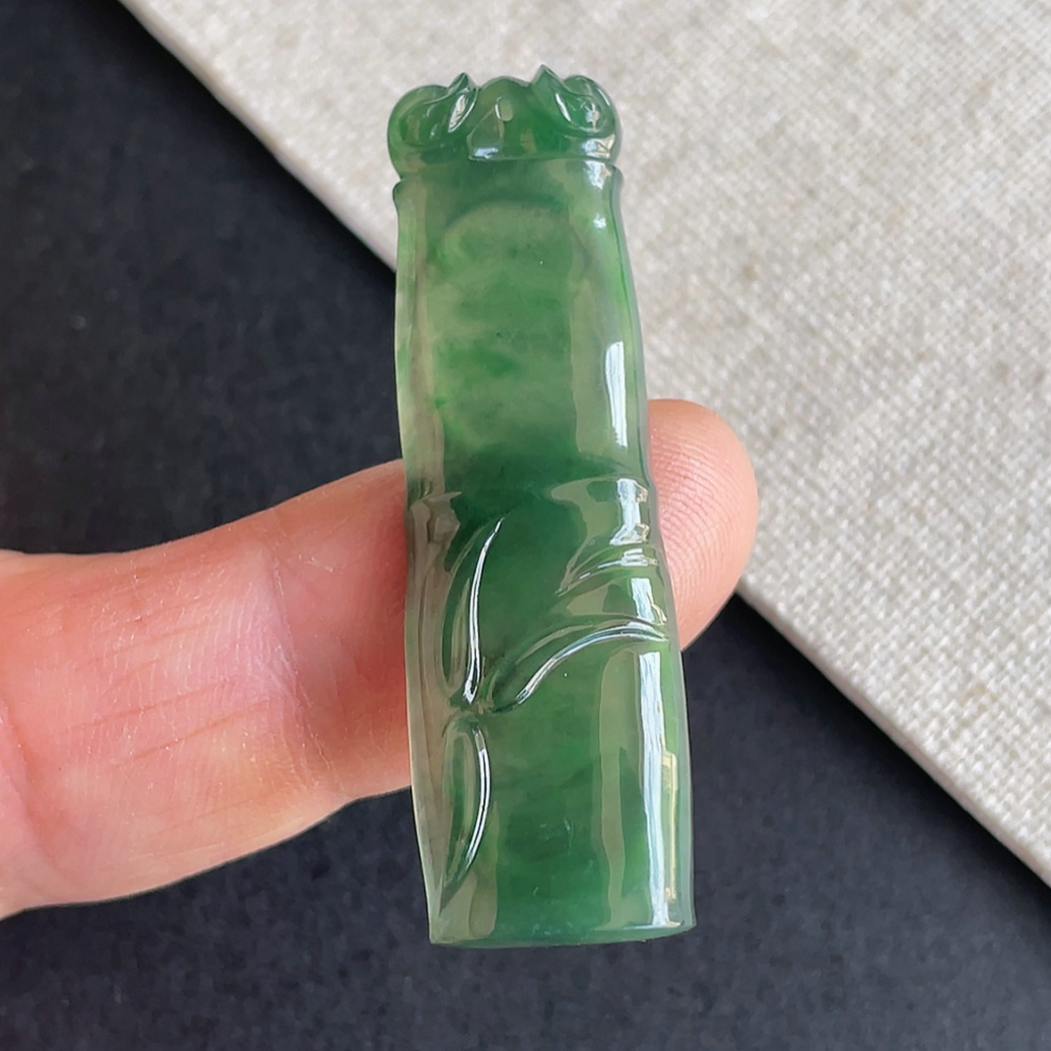 玉石老坑冰种天然翡翠竹节吊坠