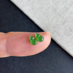 0319A14缅甸老坑天然A货翡翠冰种阳绿葫芦戒面耳坠一对～金晶翡翠