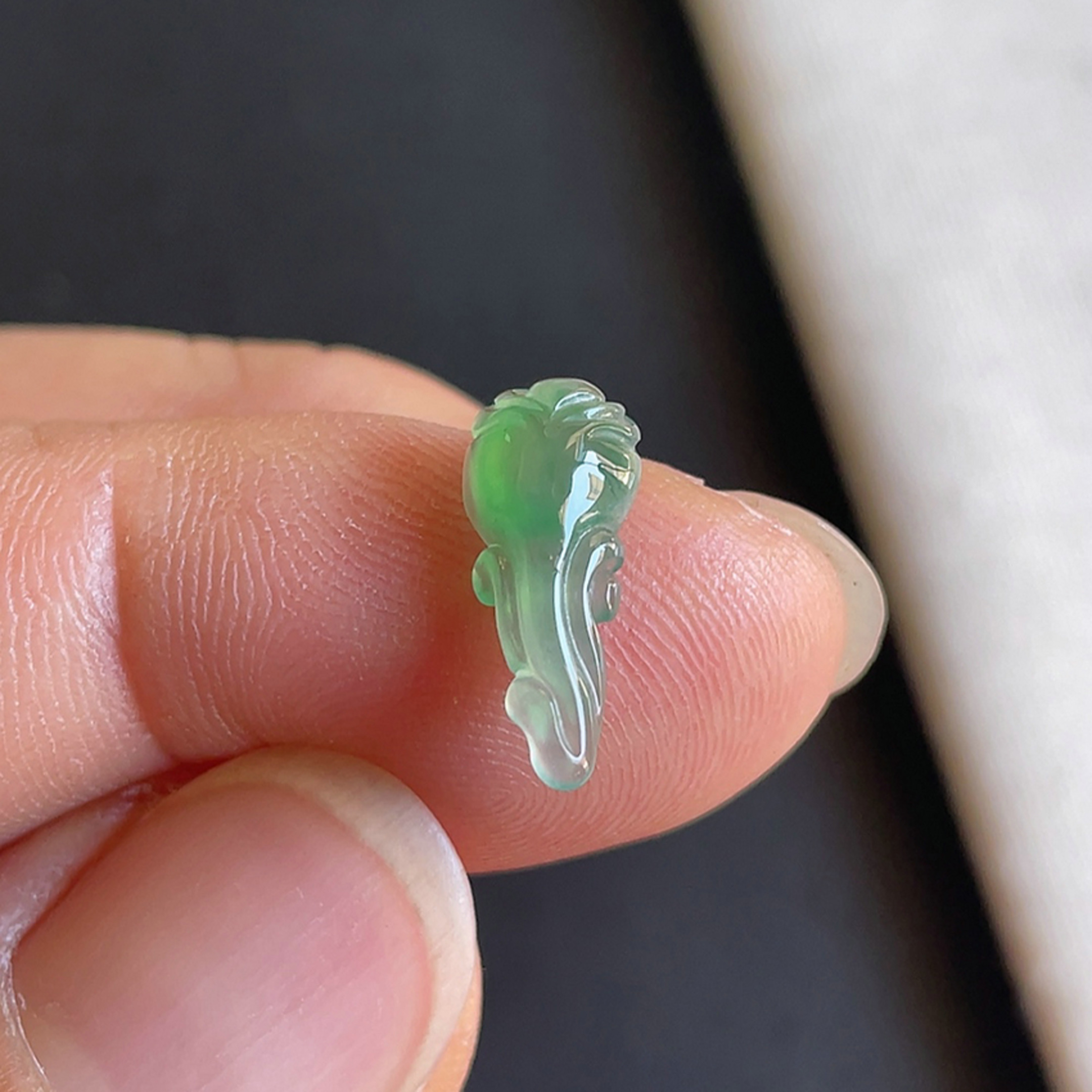 冰种满绿玫瑰戒面天然玉石