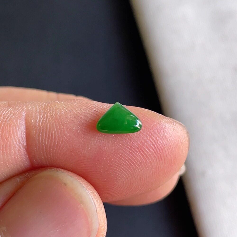 0903-8天然老坑冰种阳绿水滴戒面 翡翠A货送证书～金晶翡翠