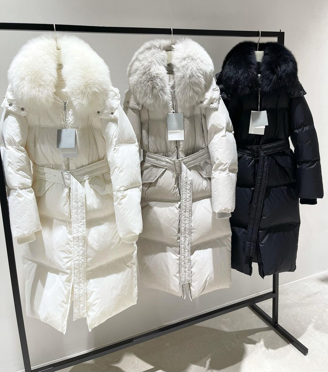 今年流行爆款长款过膝白鹅绒羽绒服女款冬季2024新款爆款外套超厚