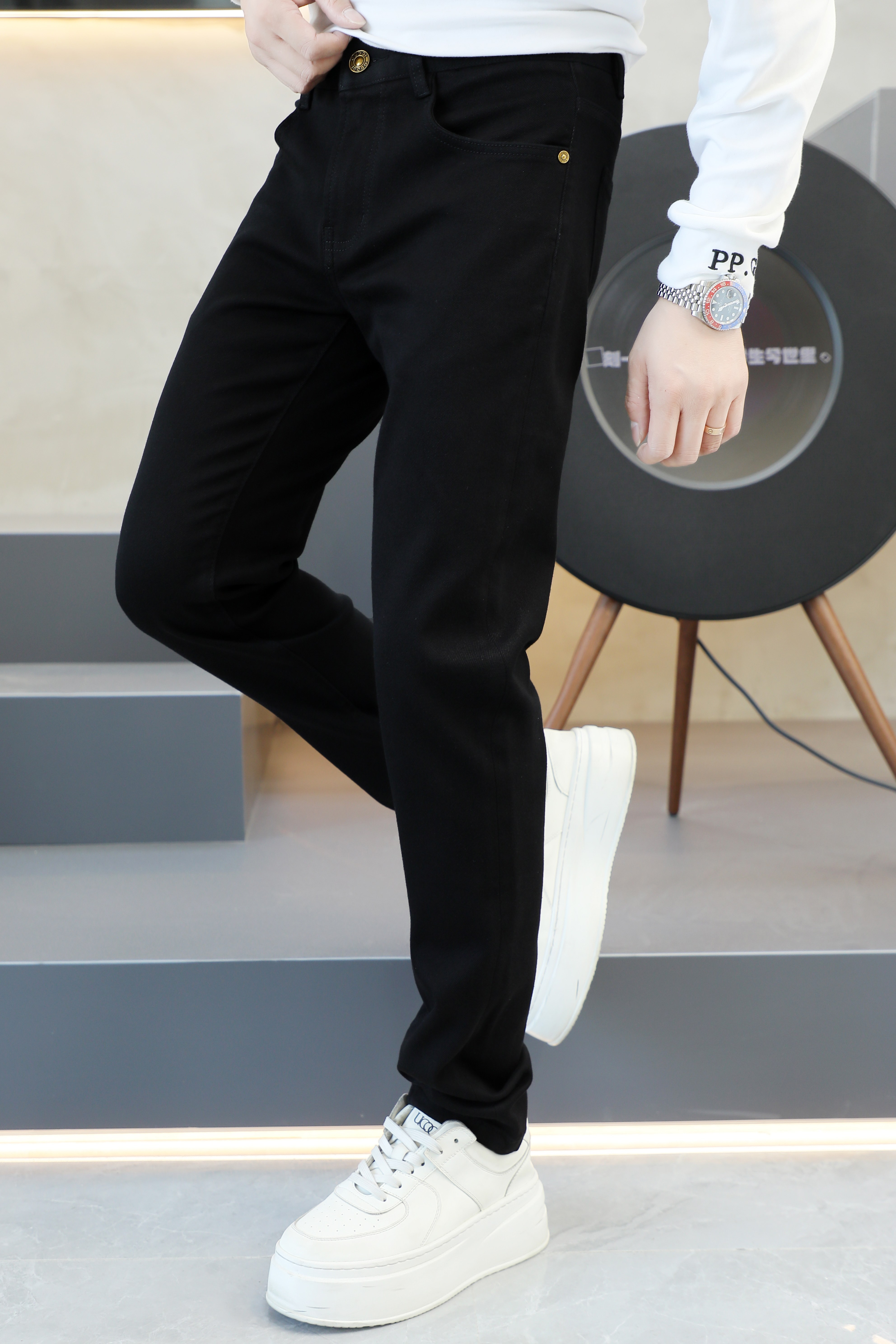 2025秋冬新款高品质修身弹力印花男士小直筒牛仔裤57203P135,男装牛仔裤,钱塘6018（原3088）