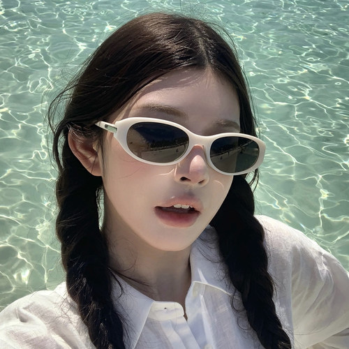 韩版2026新款白色时尚墨镜女高级感夏季显脸小遮阳太阳镜防紫外线