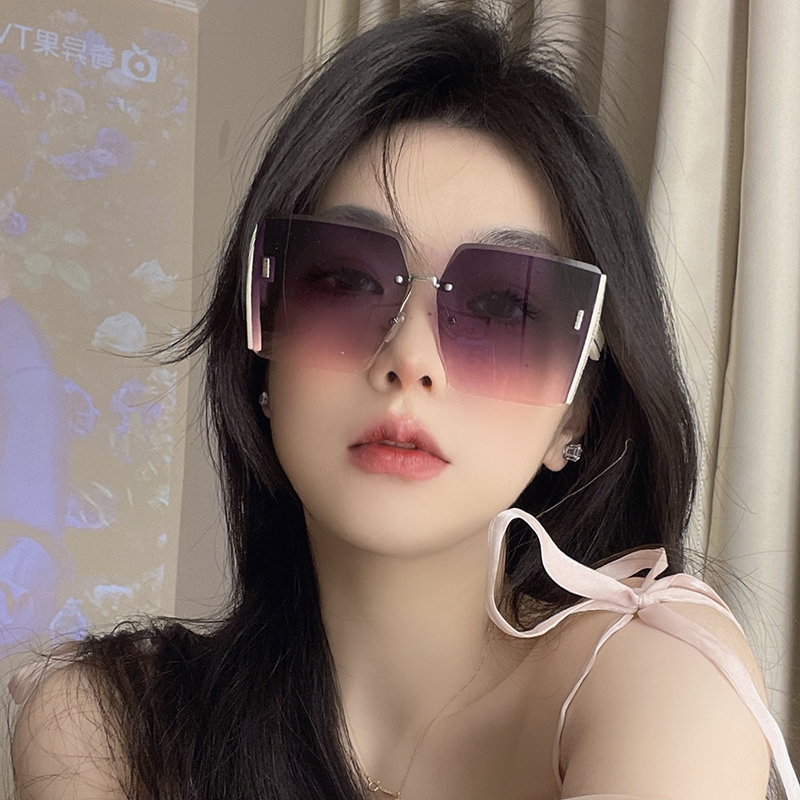 欧美潮牌防紫外线方形无框太阳镜