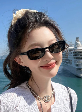 韩系小框云朵太阳镜2025新款显脸小女素颜高级感防紫外线街拍墨镜