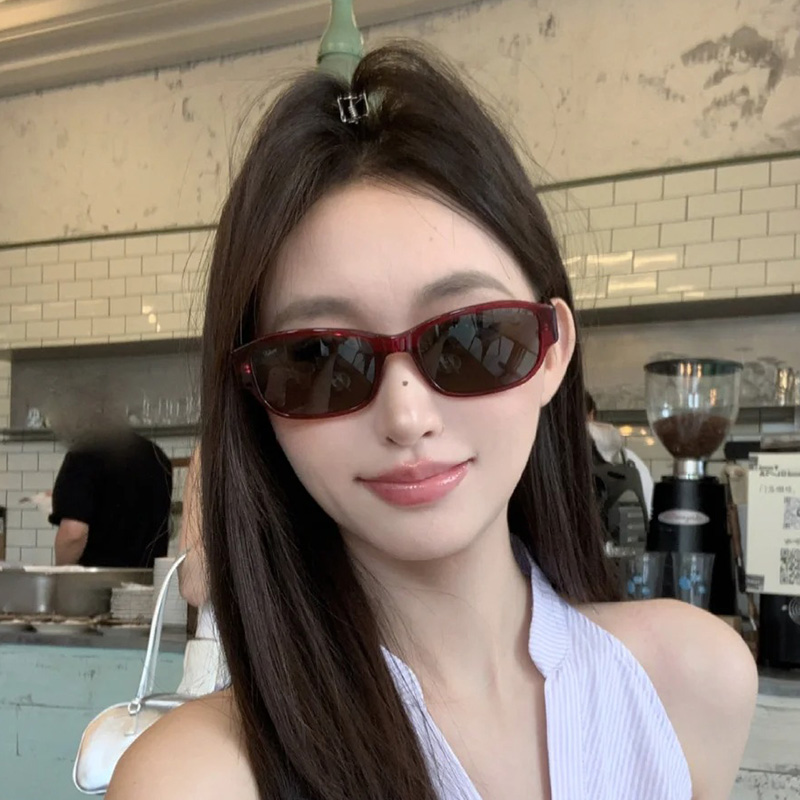 韩版时尚猫眼红色高级感太阳镜女防晒方圆脸显瘦欧美偏光百搭墨镜