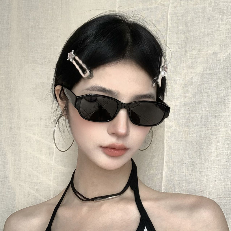 椭圆凹造型街拍墨镜防紫外线网红