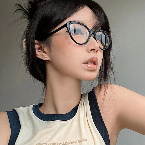 个性黑框小众猫眼眼镜女网红同款