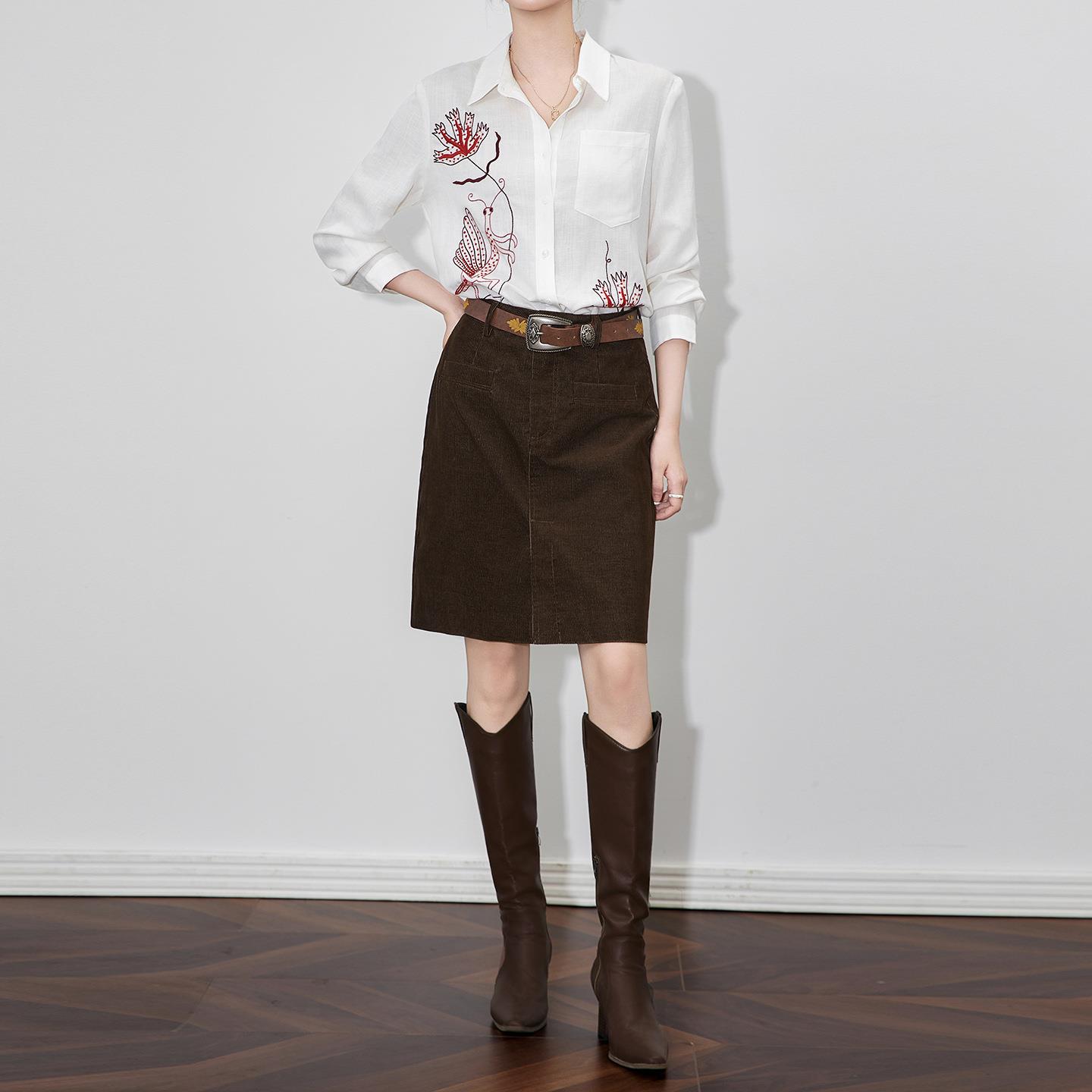 摩登复古灯芯绒前开叉半身裙高腰显瘦秋冬新款配质感皮带女款秋冬