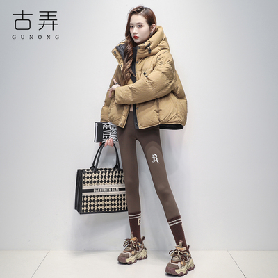 短款连帽时尚休闲简约保暖羽绒服