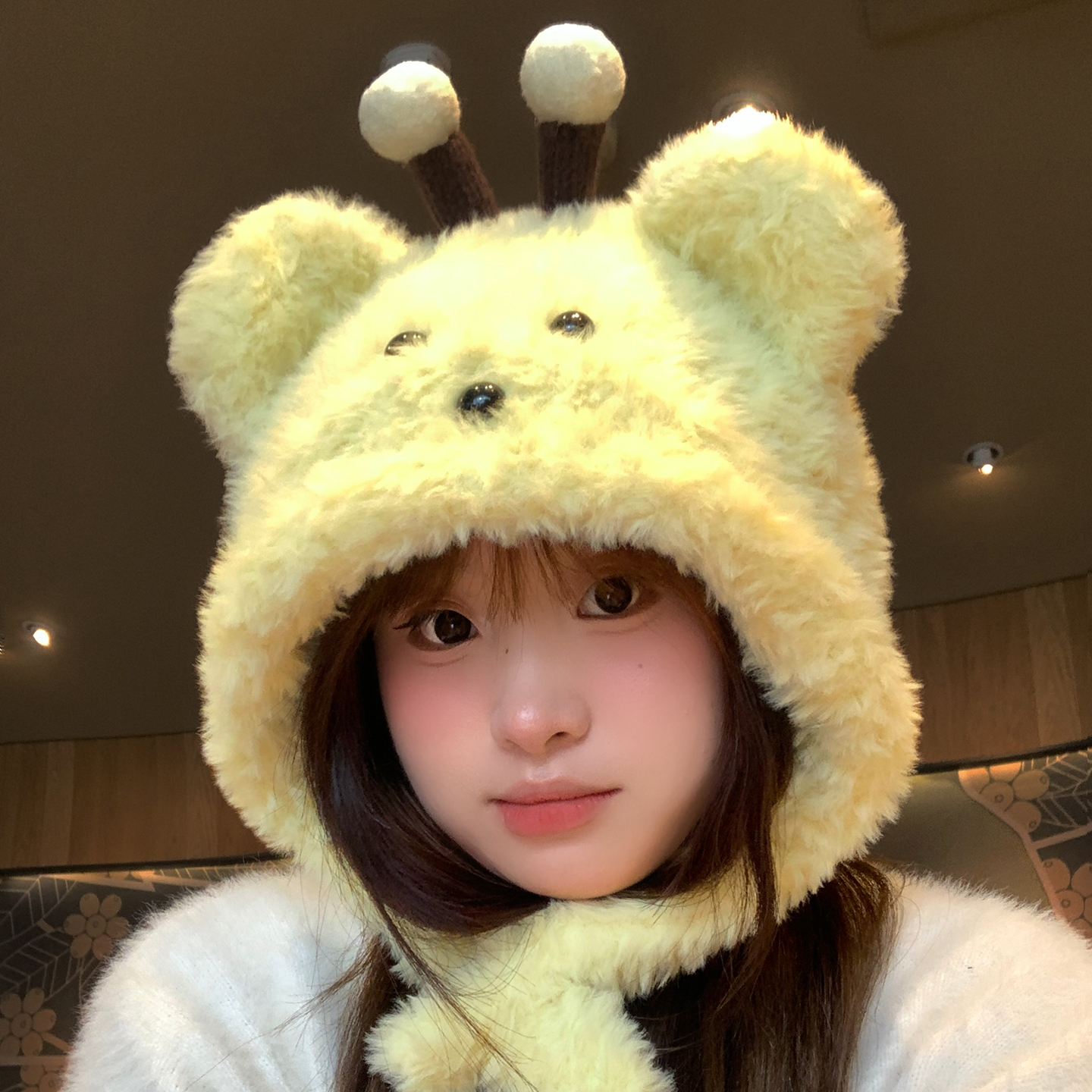 可爱蜜蜂小熊针织毛绒帽女秋冬季保暖百搭显脸小防寒护耳雷锋帽子