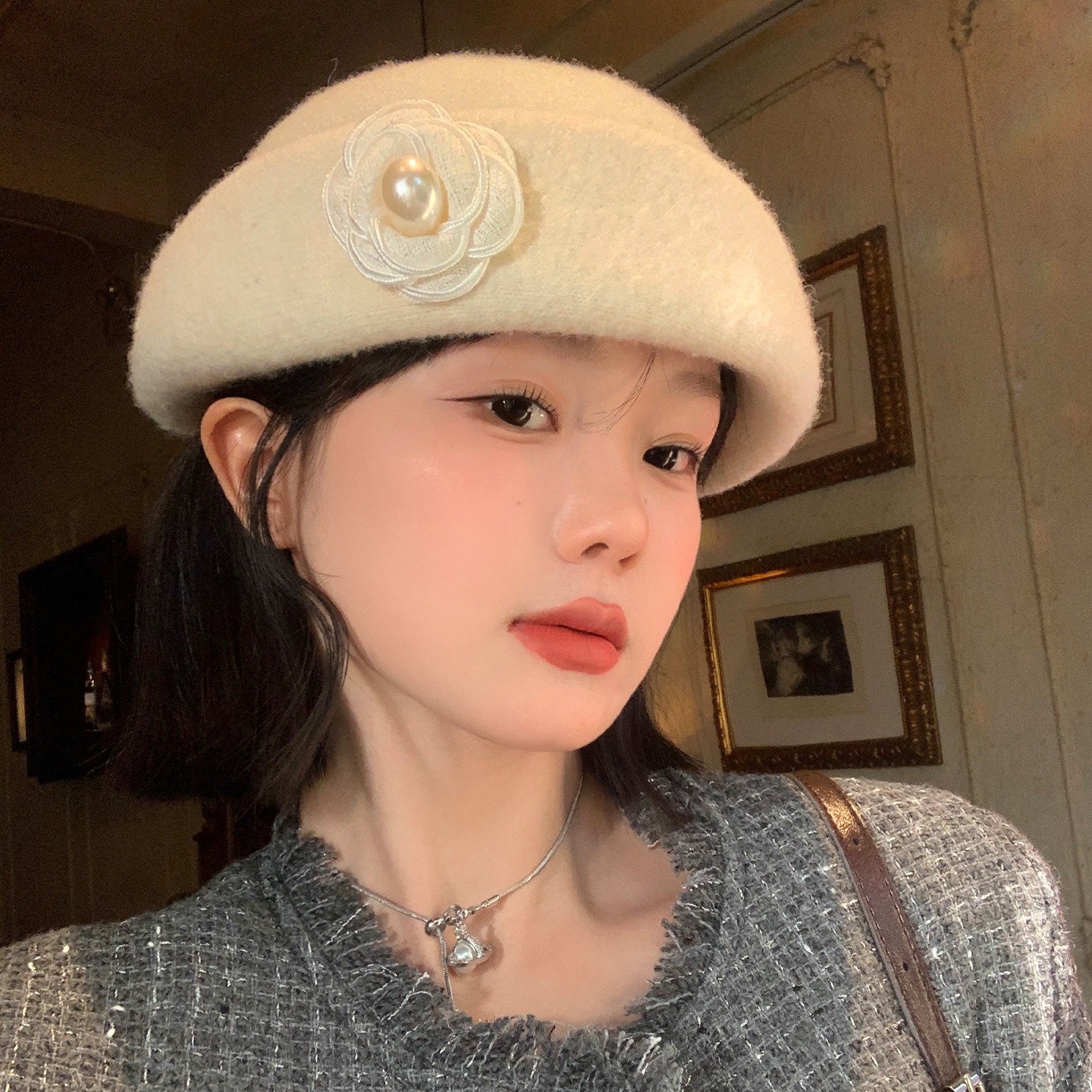 法式千金风山茶花珍珠白色礼帽女