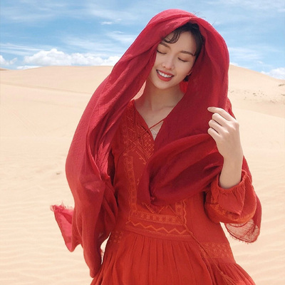 沙漠敦煌大西北旅游红色披肩民族风女薄款纱巾海边丝巾围巾披风潮