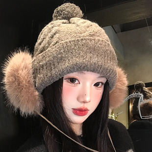 韩系麻花毛球护耳针织帽子女冬季加厚保暖套头毛线帽显脸小雷锋帽