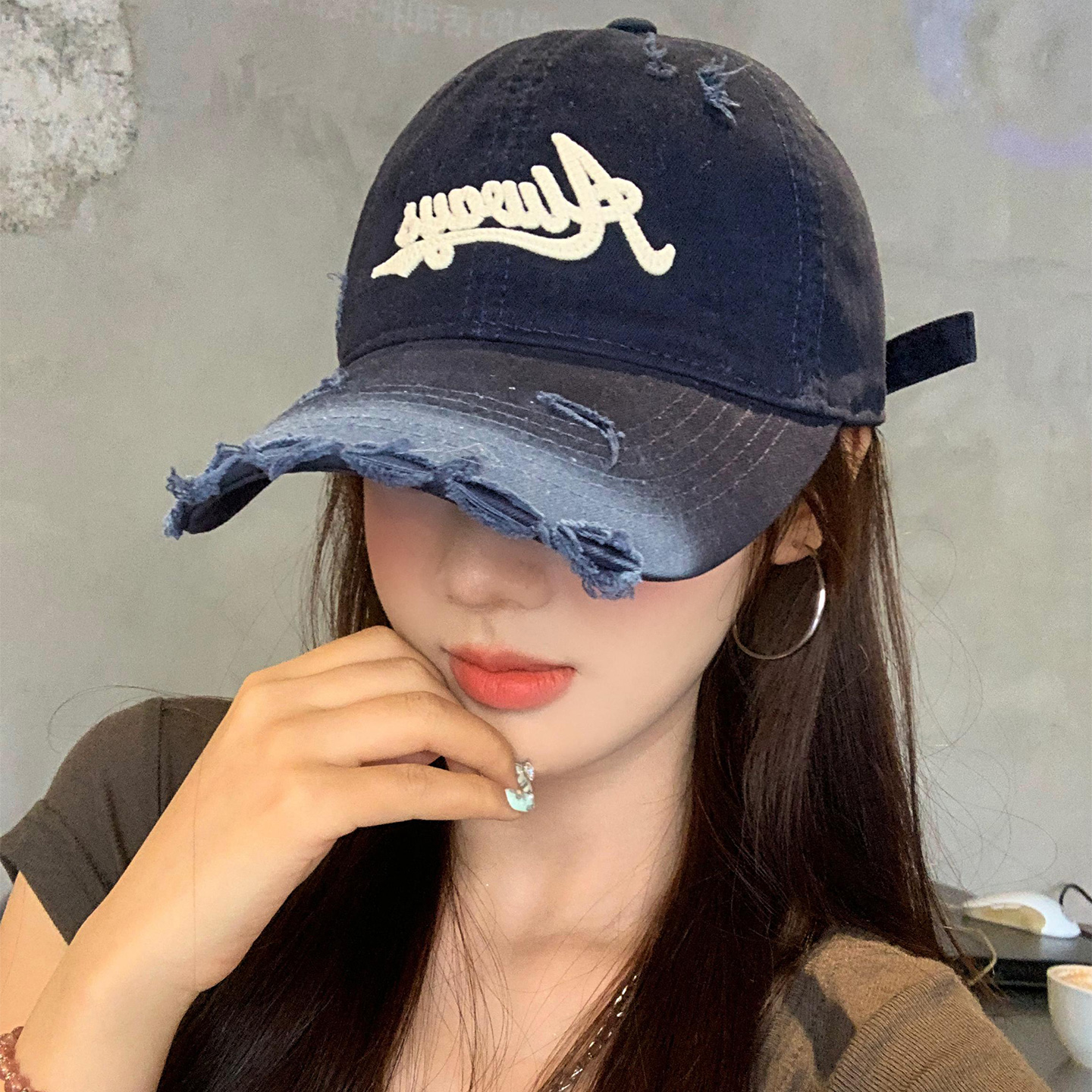 美式渐变色做旧破洞字母棒球帽女