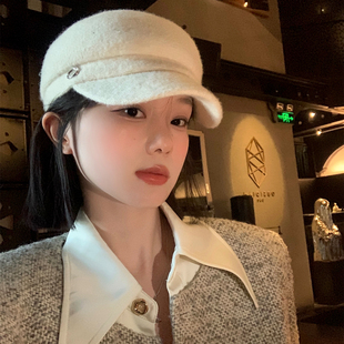 高级感白色毛呢贝雷帽女秋冬显脸小平顶马术帽大头围报童画家帽子
